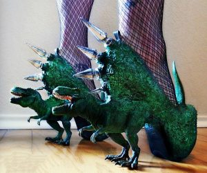 t-rex-dino-heels-640x533